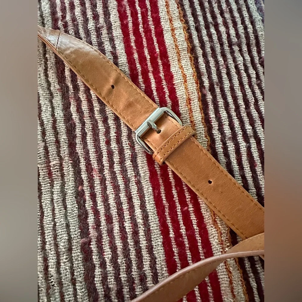 HOBO International leather adjustable crossbody bag - Picture 10 of 13